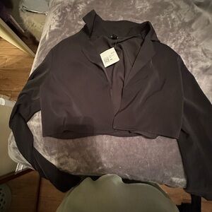 Cropped Black Long-Sleeve Women's Top